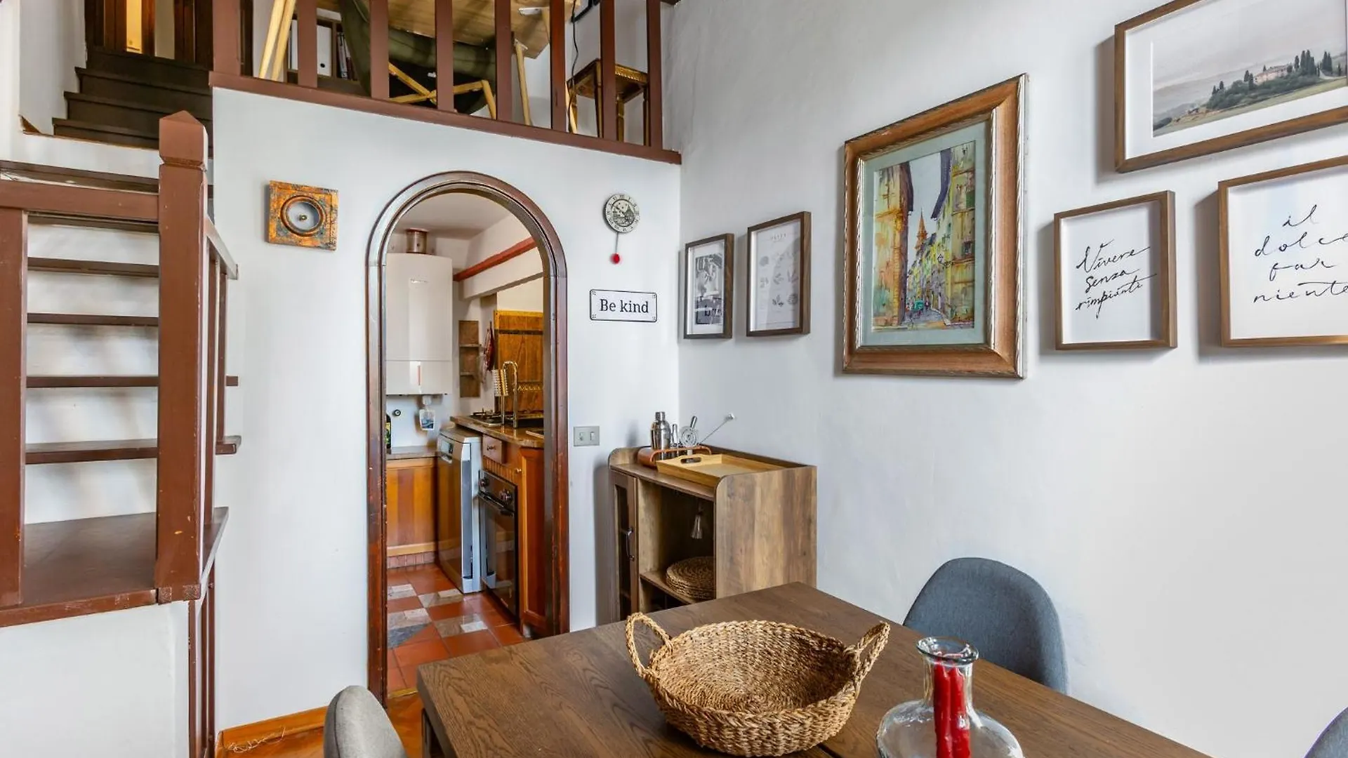 Renaissance Romance - Florence Gem Apartment