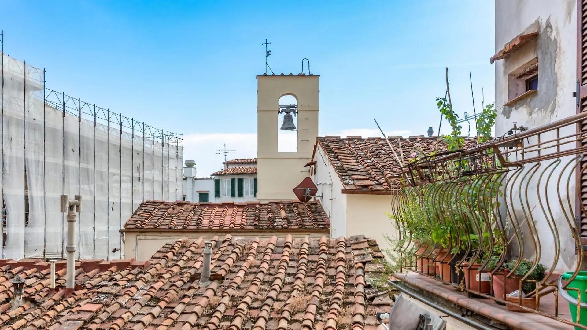 Renaissance Romance - Florence Gem Apartment