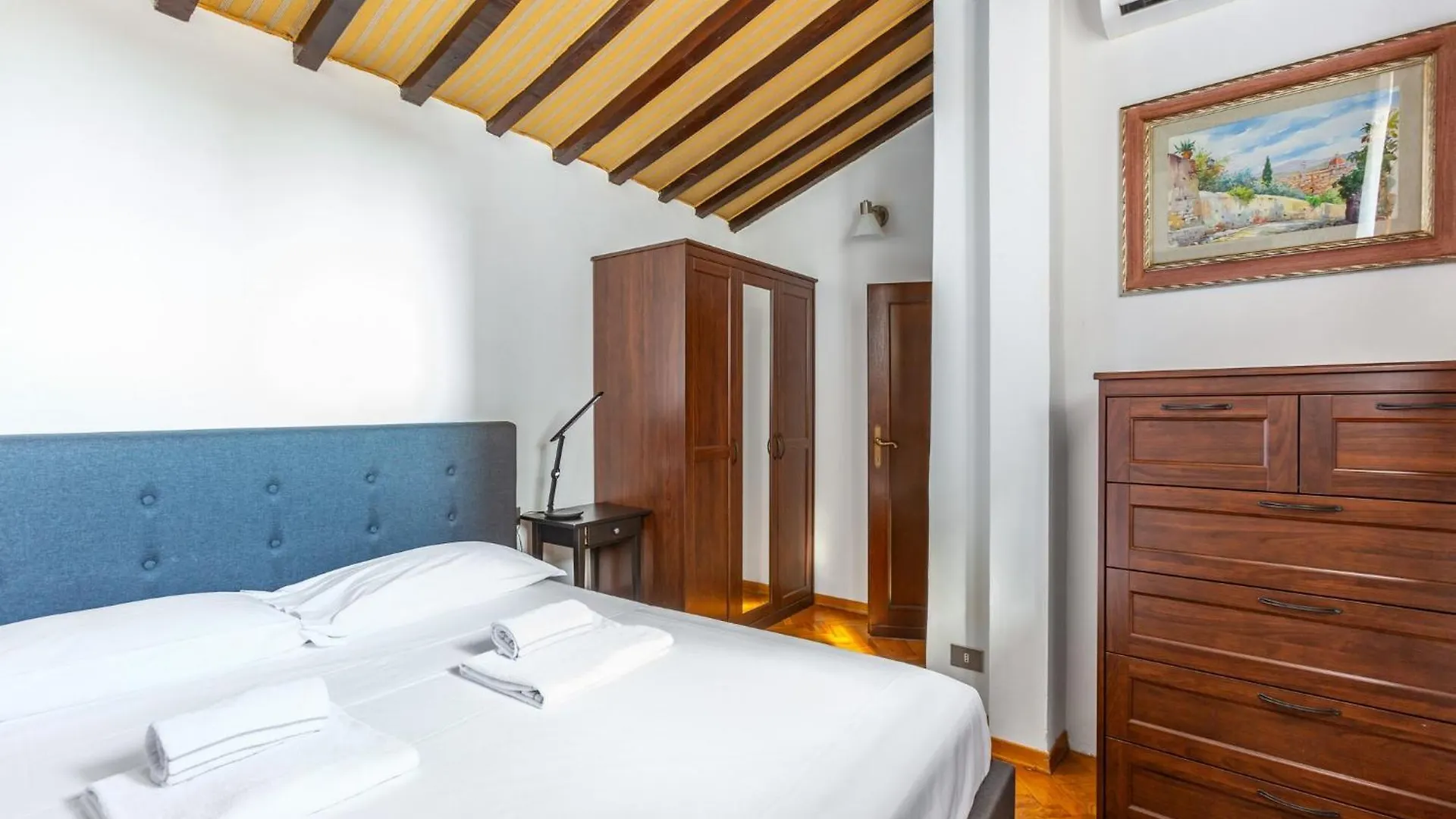 Renaissance Romance - Florence Gem Apartment